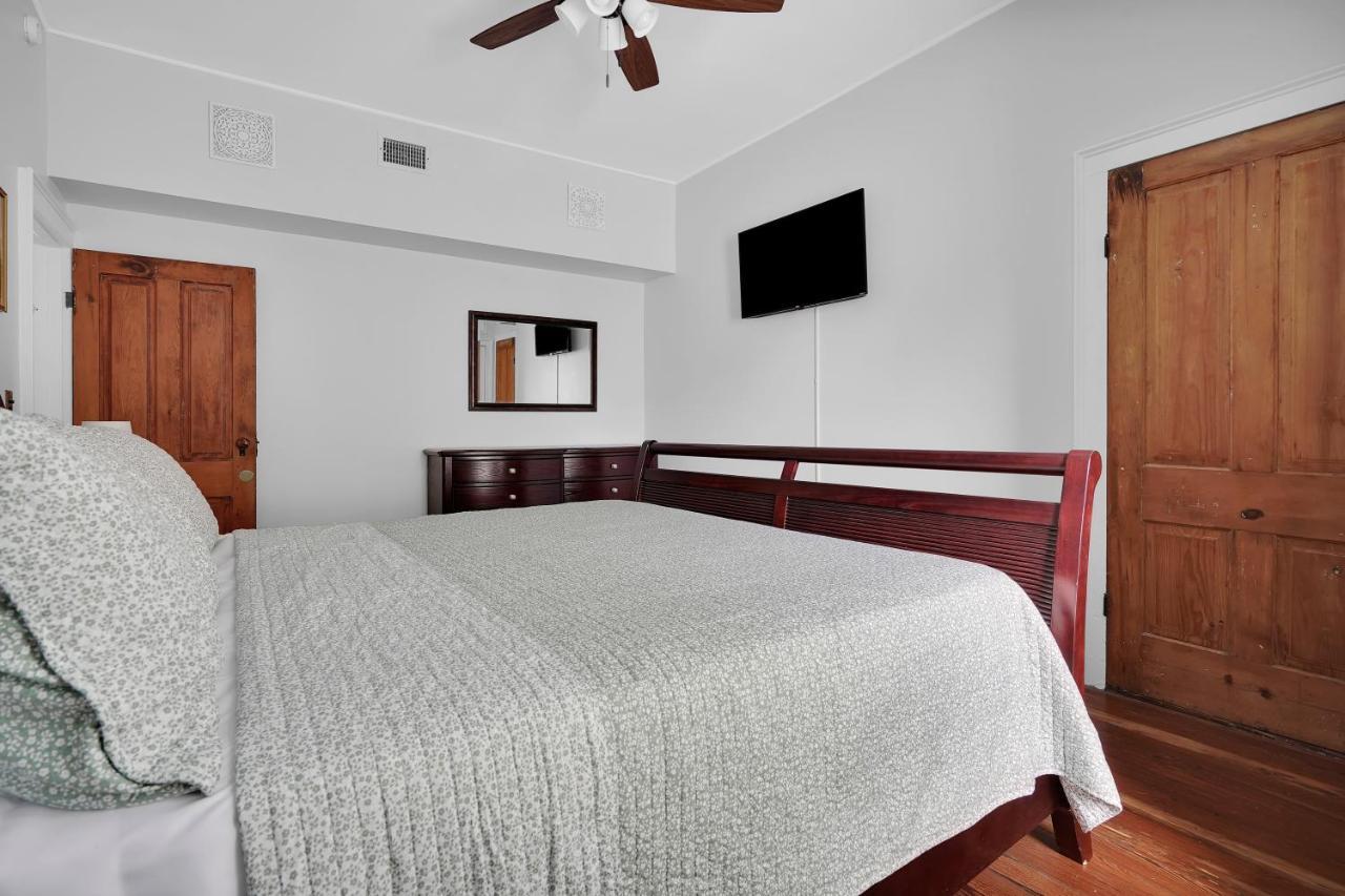 Hot Tub- 80'S Arcade- Pool Table- Historic Downtown- 7 Car Parking Villa St. Augustine Dış mekan fotoğraf